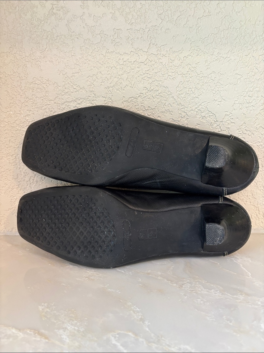 A2 by Aerosoles Classic Black Women's Leather Kitten Heel Loafers 9 - Picture 9 of 10